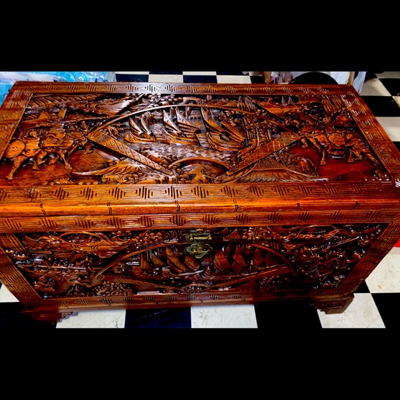 Chinese Battle Hand Carved Wooden Chest - Picture 1 of 6